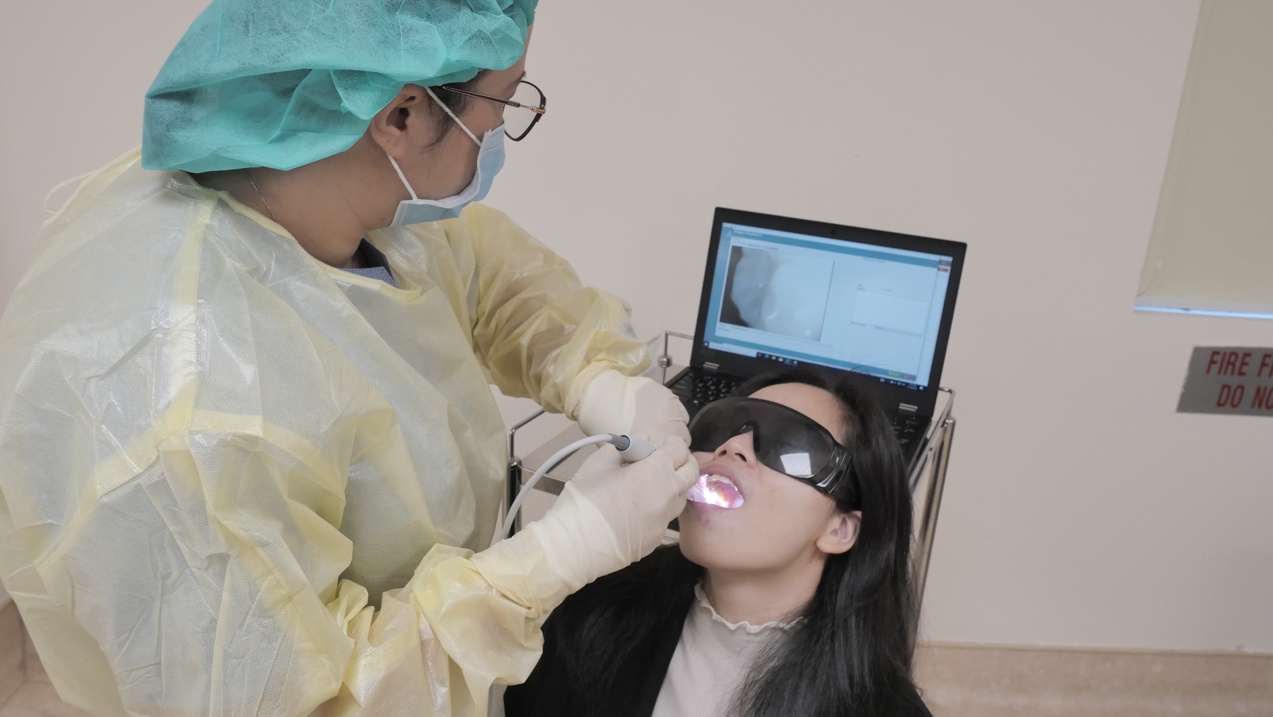 High-tech Dental Checks for Seniors 